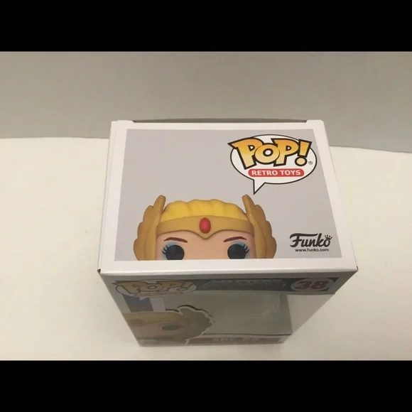 Funko pop motu she-ra collectible figure - Picture 3 of 4
